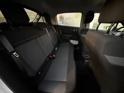 Photo 12 Citroën C3  1.2 PureTech 83ch S&S Shine