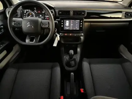 Photo 6 Citroën C3  1.2 PureTech 83ch S&S Shine