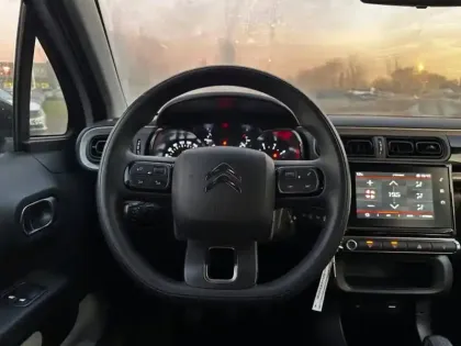 Photo 7 Citroën C3  1.2 PureTech 83ch S&S Shine