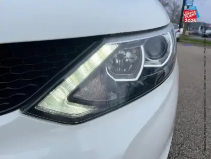 Photo 12 Nissan Qashqai  1.2 DIG-T 115ch N-Connecta Xtronic