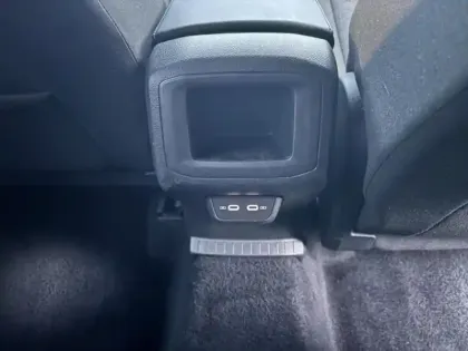 Photo 14 Volkswagen T-cross  1.0 TSI 116ch R-Line DSG7