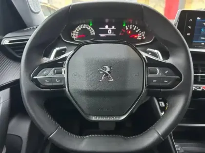 Photo 13 Peugeot 2008  1.2 PureTech 130ch S&S Style EAT8