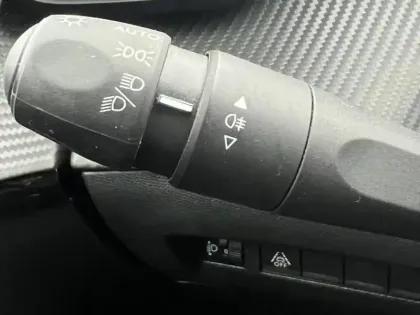 Photo 6 Peugeot 208  1.5 BlueHDi 100ch S&S Active