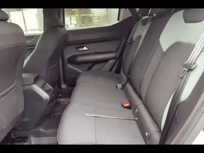 Photo 10 Dacia Duster  1.6 hybrid 140ch Extreme