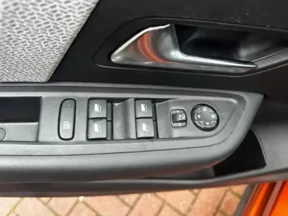 Photo 14 Citroën C4  BlueHDi 130ch S&S Feel Pack Business EAT8