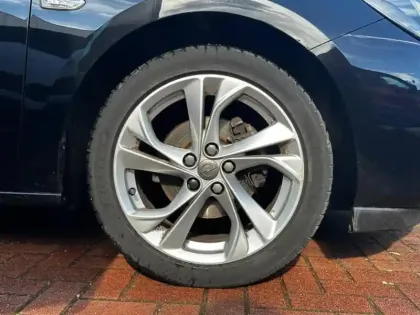 Photo 6 Opel Astra  1.2 Turbo 130ch Elegance Business 7cv