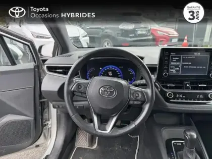 Photo 8 Toyota Corolla  122h Design