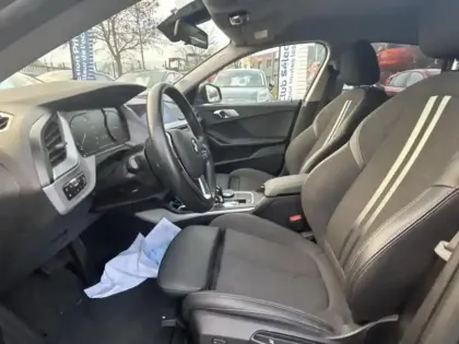 Photo 9 BMW Serie 2 Série 2 Gran Coupé 218iA 136ch Business Design DKG7