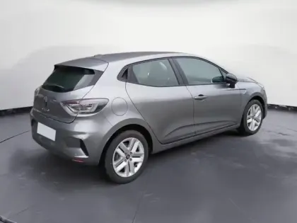 Photo 11 Renault Clio  1.5 Blue dCi 100ch Evolution - 24