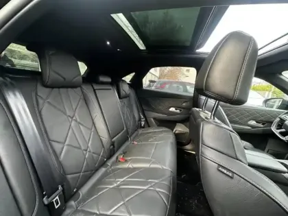 Photo 8 DS DS 7  Crossback E-TENSE 4x4 300ch Bastille +