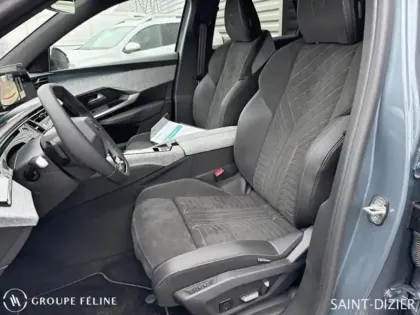 Photo 8 Peugeot 3008  1.2 Hybrid 145ch GT e-DCS6