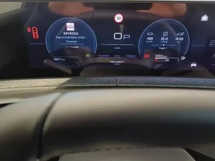 Photo 14 Peugeot 3008  1.2 Hybrid 145ch Allure e-DCS6