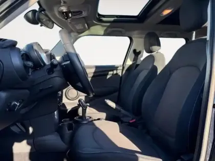 Photo 8 Mini Mini  5 Portes One 102ch  BVA7