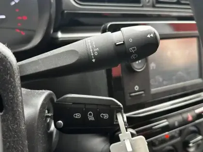 Photo 14 Citroën C3  1.2 PureTech 83ch S&S YOU!