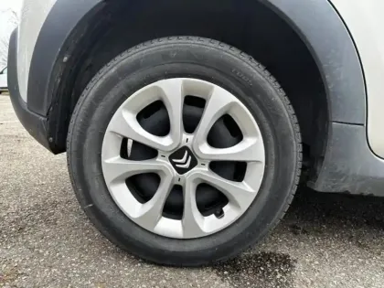 Photo 6 Citroën C3  1.2 PureTech 83ch S&S YOU!