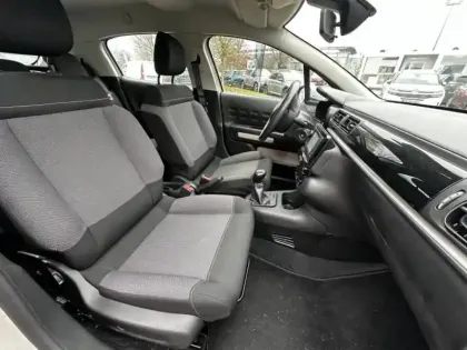 Photo 9 Citroën C3  1.2 PureTech 83ch S&S YOU!