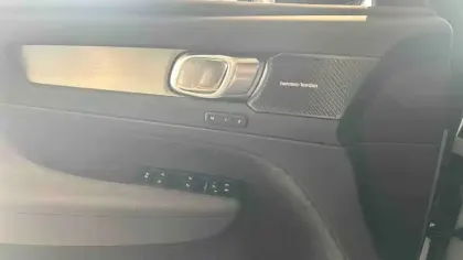 Photo 14 Volvo Xc40  B3 163 ch DCT7