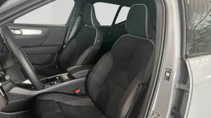 Photo 11 Volvo Xc40  B3 163 ch DCT7