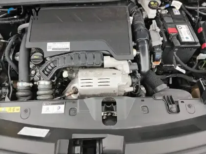 Photo 49 Peugeot 2008  PureTech 130 S&S EAT8