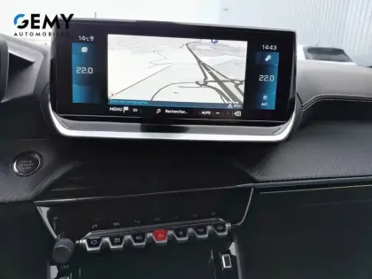 Photo 11 Peugeot 2008  PureTech 130 S&S EAT8