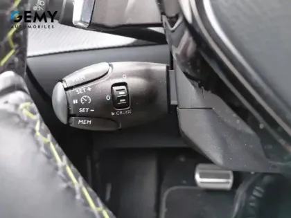 Photo 14 Peugeot 2008  PureTech 130 S&S EAT8