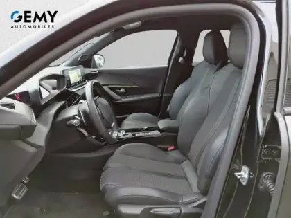 Photo 8 Peugeot 2008  PureTech 130 S&S EAT8