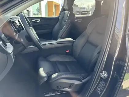 Photo 15 Volvo Xc60  T6 AWD Hybride rechargeable 253 ch+145 ch Geartronic 8