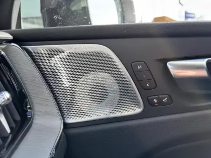 Photo 30 Volvo Xc60  T6 AWD Hybride rechargeable 253 ch+145 ch Geartronic 8