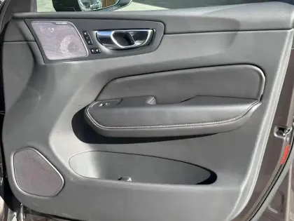 Photo 11 Volvo Xc60  T6 AWD Hybride rechargeable 253 ch+145 ch Geartronic 8