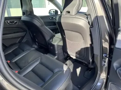 Photo 25 Volvo Xc60  T6 AWD Hybride rechargeable 253 ch+145 ch Geartronic 8