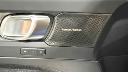 Photo 19 Volvo Xc40  B3 163 ch DCT7