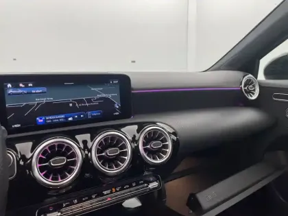 Photo 93 Mercedes Classe A  200 d 8G-DCT