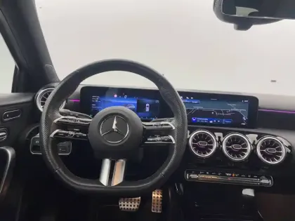 Photo 55 Mercedes Classe A  200 d 8G-DCT