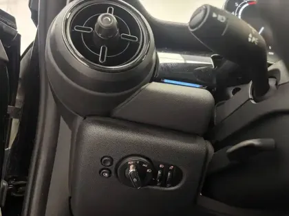 Photo 28 Mini Mini Hatch 3 Portes Cooper 136 ch DKG7