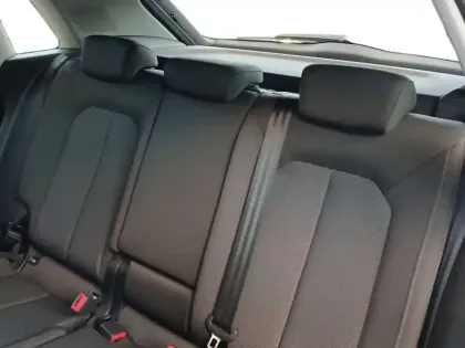 Photo 13 Audi Q3  35 TFSI 150 ch S tronic 7