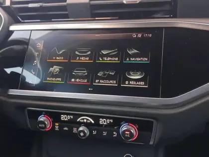 Photo 19 Audi Q3  35 TFSI 150 ch S tronic 7