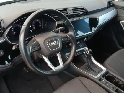 Photo 14 Audi Q3  35 TFSI 150 ch S tronic 7