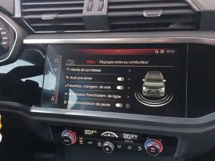 Photo 17 Audi Q3  35 TFSI 150 ch S tronic 7