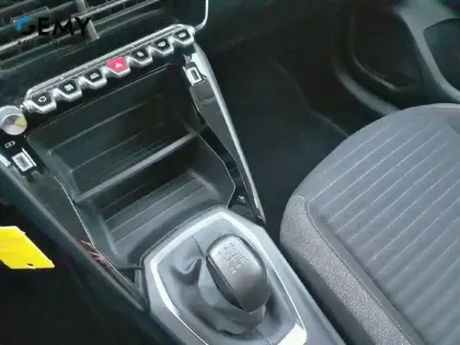 Photo 20 Peugeot 208  PureTech 75 S&S BVM5