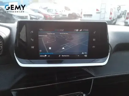 Photo 27 Peugeot 208  PureTech 75 S&S BVM5