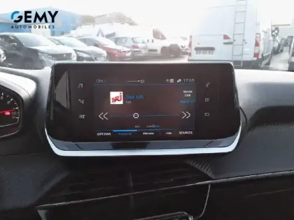 Photo 26 Peugeot 208  PureTech 75 S&S BVM5