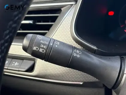 Photo 95 Renault Arkana  mild hybrid 140 EDC FAP - 22
