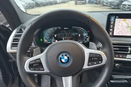 Photo 17 BMW X3  xDrive 30e 292ch BVA8