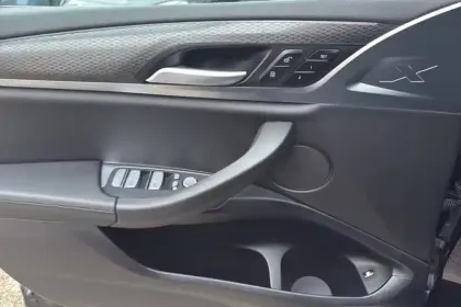 Photo 18 BMW X3  xDrive 30e 292ch BVA8