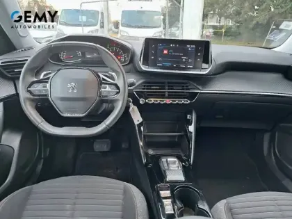 Photo 7 Peugeot 2008  PureTech 130 S&S EAT8