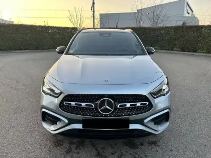 Photo 15 Mercedes GLA  200 d 8G-DCT