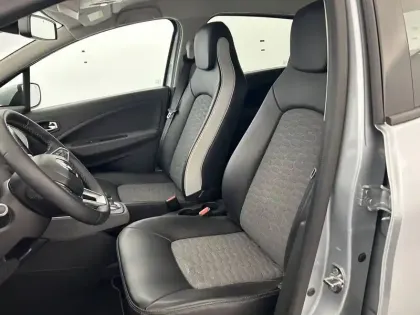 Photo 17 Renault Zoé Zoe R135 - 22B