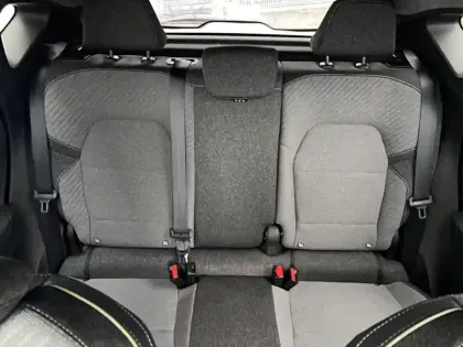 Photo 36 Renault Captur  E-Tech full hybrid 145 ch