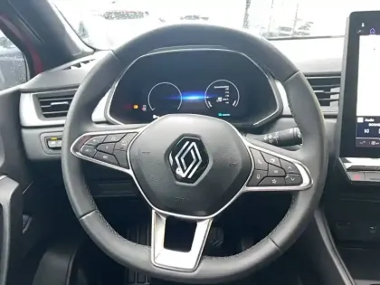 Photo 29 Renault Captur  E-Tech full hybrid 145 ch