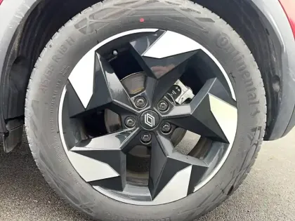 Photo 32 Renault Captur  E-Tech full hybrid 145 ch